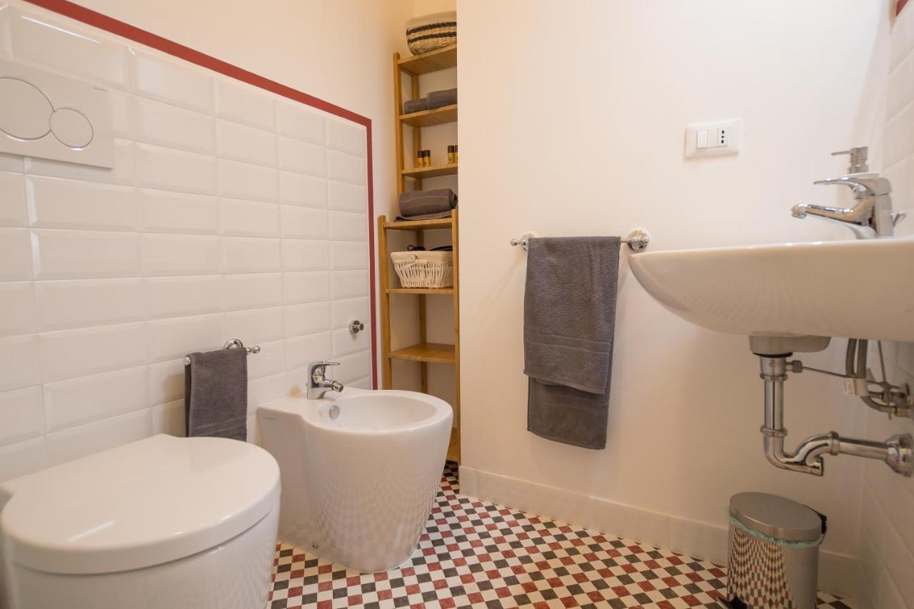 B&B In Acquaviva Ливорно Экстерьер фото