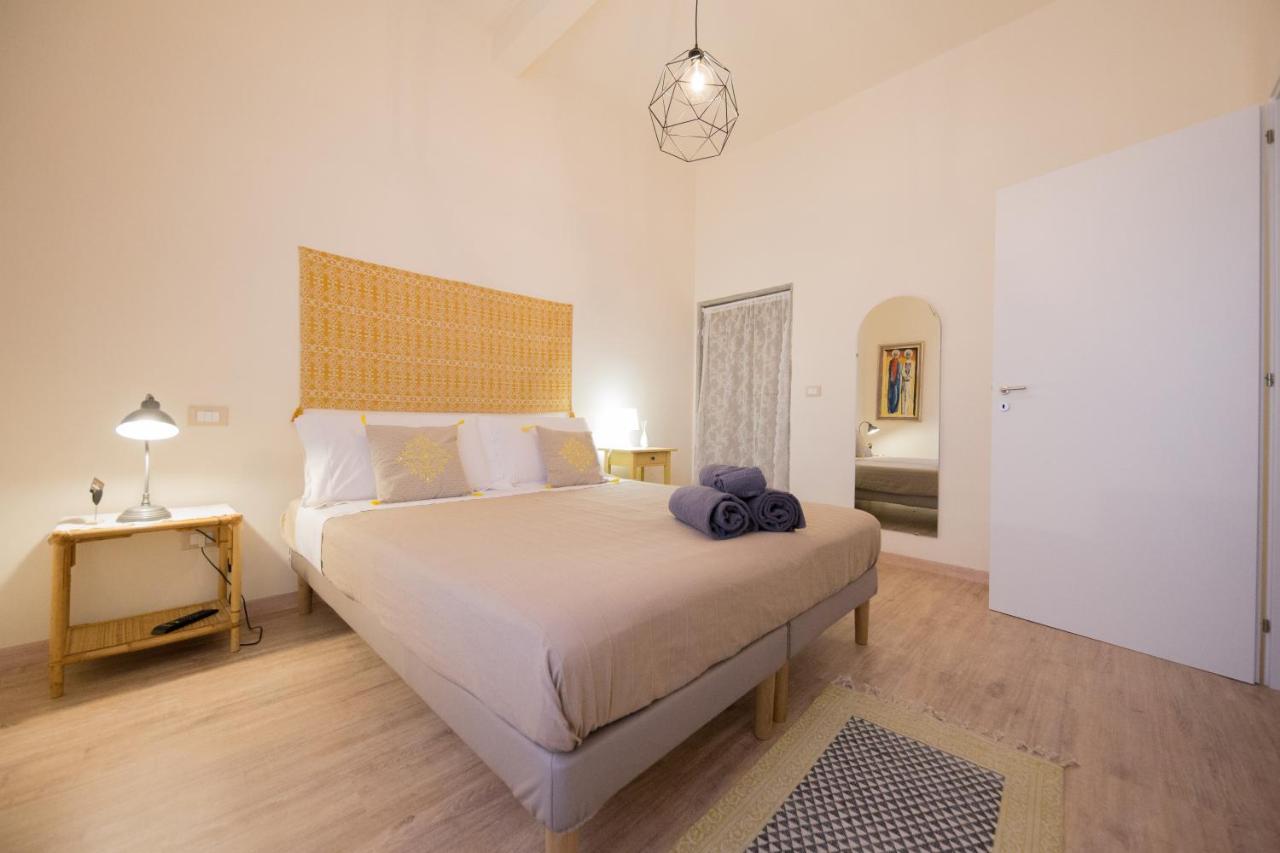 B&B In Acquaviva Ливорно Экстерьер фото